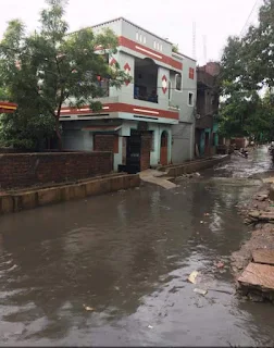 जलभराव की निकासी नहीं होने के कारण आमजन परेशान