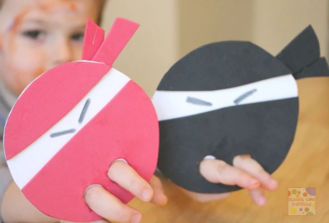 DIY Ninja Finger Puppet