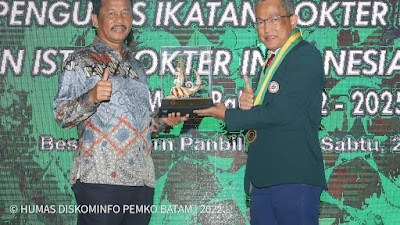 Hadiri Pelantikan IDI Batam, Rudi: Sektor Kesehatan Penting Untuk Mendukung Suksesnya Pembangunan 