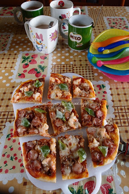 Happy Call Pizza  1000 Aneka Resep Masak