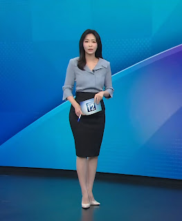 20250617 장수연 아나운서 검정색 미니스커트 하이힐 예쁜 블라우스