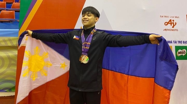 Carlos Yulo wins gold in men’s all-around