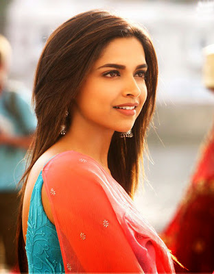 deepika-padukone-looking-good