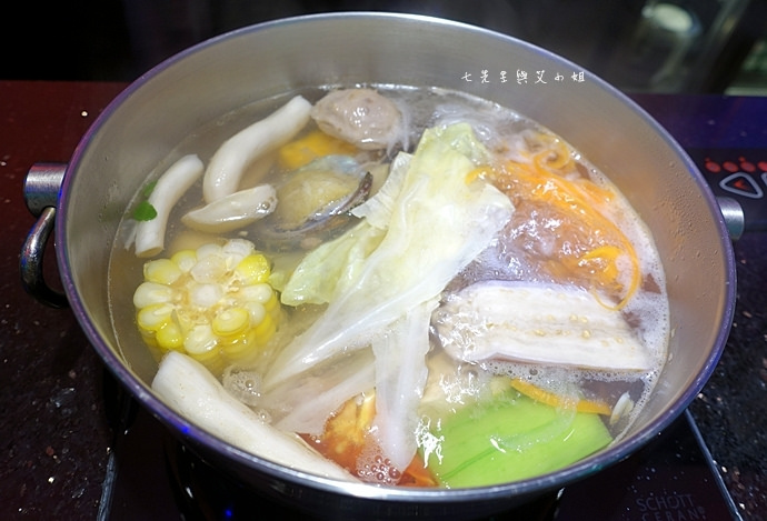 18 浪奇時尚鍋物 Shabu Lounge