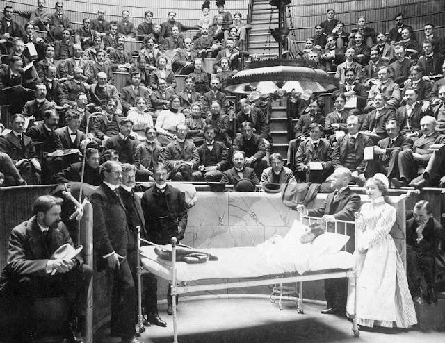 1900 rush medical college lecture auditorium, Chicago