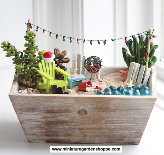 Miniature Beach Christmas Scene