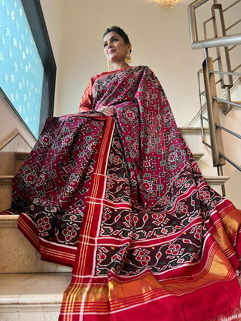 Double ikat navrratan patan patola saree, fuchsia color