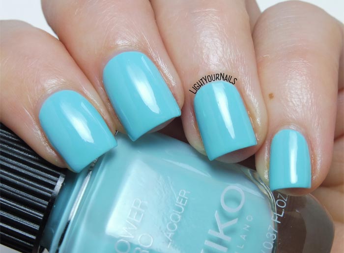 Smalto azzurro Kiko Power Pro 113 Touch The Sky baby blue creme nail polish #kikonails #kikocosmetics #kikotrendsetter #lightyournails