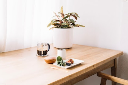 Meja Makan Minimalis: Kombinasi Kecantikan dan Kepraktisan untuk Ruang Makan Anda