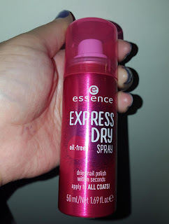 Essence express dry spray kynsilakan kuivumiseen