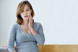 Bệnh chảy máu chân răng ở phụ nữ khi mang thai-1