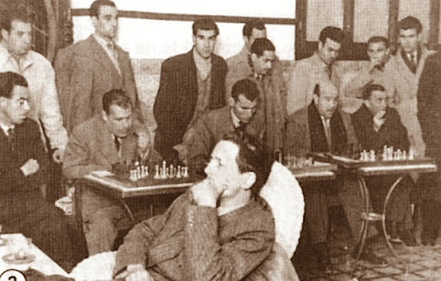 Ocho partidas a la ciega de Francisco José Pérez, Casino de Elda 1950