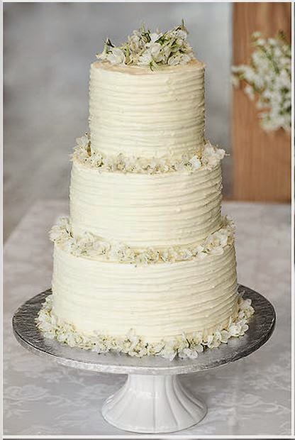 Delana s Cakes  Textured  Icing  Wedding  Cake  with fresh flowers