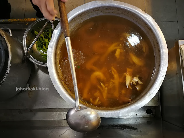 Soya-Sauce-Chicken-Noodle-Ang-Mo-Kio-Hong-Kong-Street-Zhen-Ji