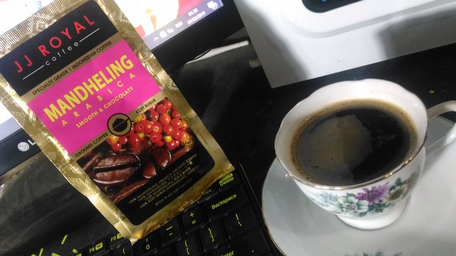 “Kopi Mandheling Arabica” JJ Royal Coffee