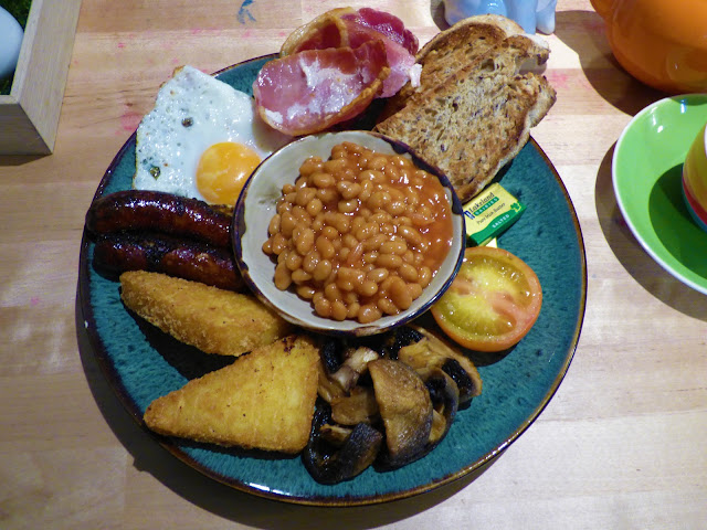 A full English breakfast at the Mad Hatters Tea Rooms, Chester - where to eat on a weekend in Chester