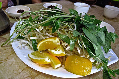 Melbourne, Pho No. 1, basil lemon bean sprouts