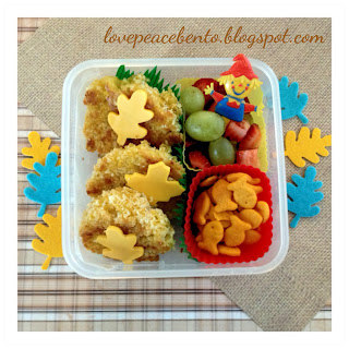 Fall themed bento lunch for kids with Panko Baked Mac and Cheese