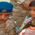 «جميلة».. طفلة حوثية أسرها التحالف وهي على متن عربة عسكرية بملابس أولاد