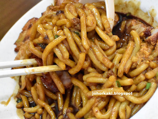 Monyet-Mee-Noodle-Senai-Johor-猴子面茶餐室