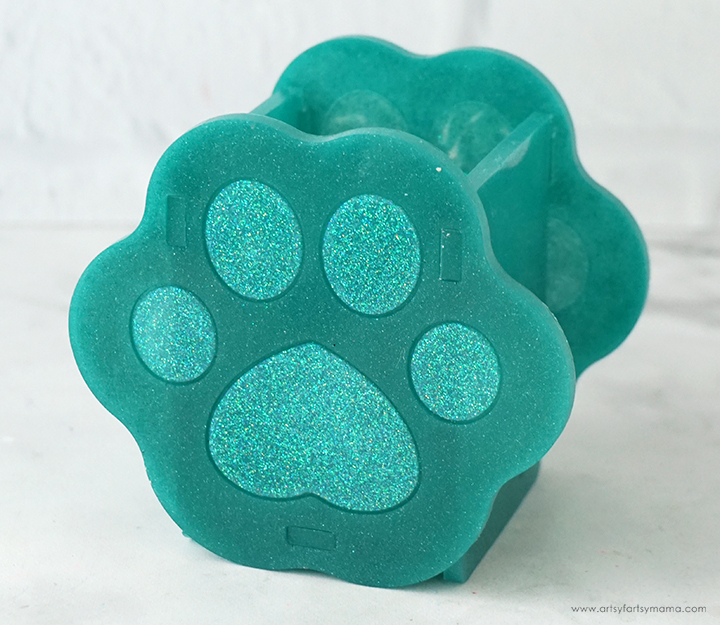 Resin Paw Print Pen Holder