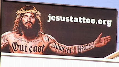  terdapat beberapa billboard yang memajang gambar Jesus bertato memunculkan kontroversi Misteri Astaga! Foto Jesus Yang Dipenuhi Tato Ini Menuai Sejumlah Kontroversi