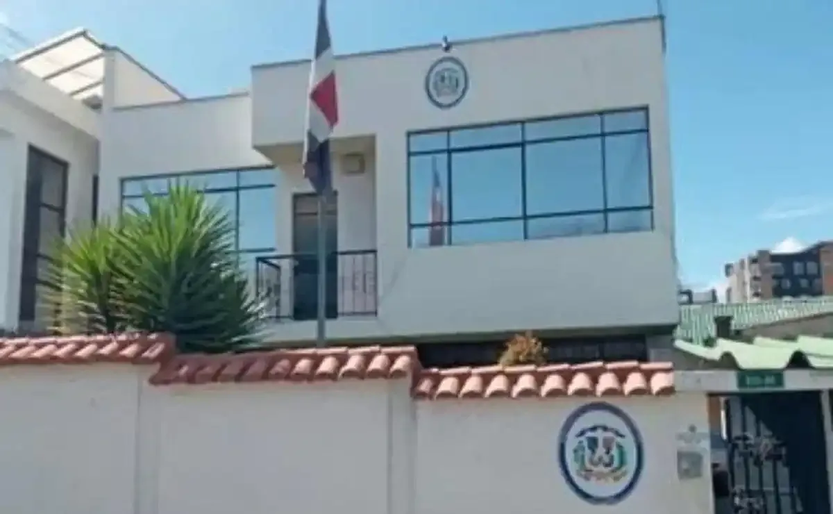 Cierra Embajada dominicana en Ecuador