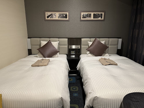 Hotel Mystays Premier Akasaka (Tokyo, JAPAN) - Low-price local hotel chain with tiny rooms, centralized location