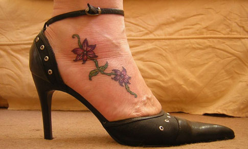 foot tattoos. the foot tattoo to employ,