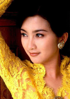 Download Foto Artis on Ratna Sari Bugil Telanjang Jpg Download Foto   Gambar   Zonawap Net