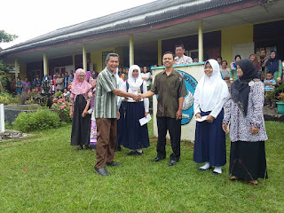 Juara Kebersihan Antar Kelas SMPN BANGUN REJO