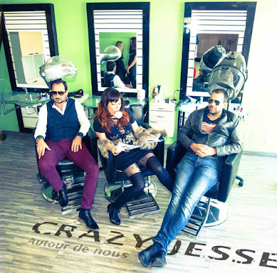 Autour de nous est le premier album de Crazy Jesse.