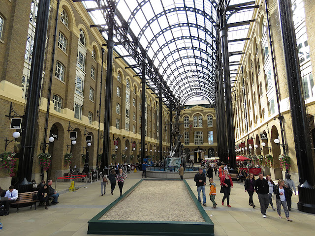 Hay's Galleria, Southwark, London