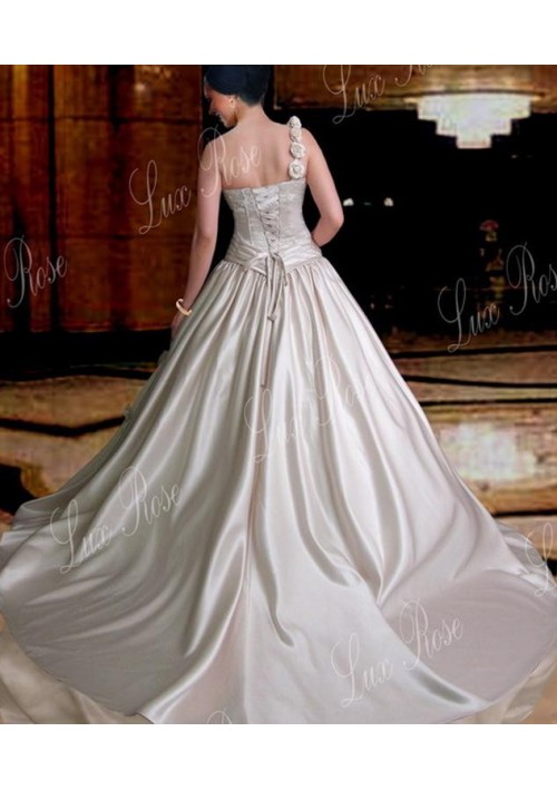 wedding dresses uk 2011. Royal Wedding Dresses Uk,Royal