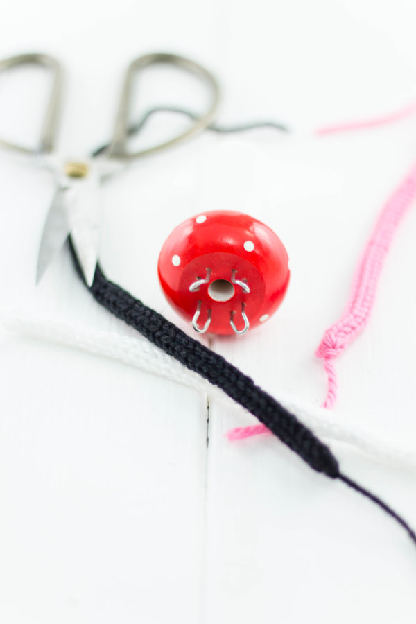 Stricken kinderleicht: Mit der guten alten Strickliesel Stricken kinderleicht: Mit der guten alten Strickliesel