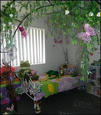 themed bedrooms - garden theme decor - floral bedding - flower theme ...