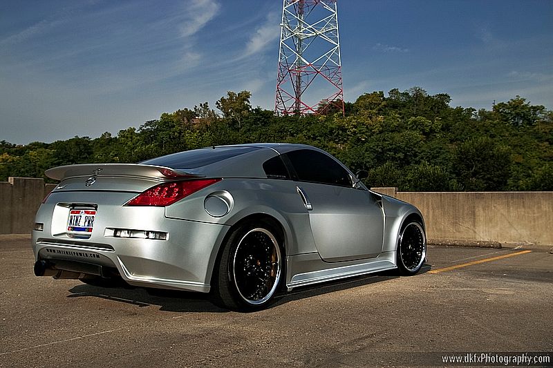 VeilSide Widebody Nissan 350Z 2005 Pictures CAR REF NUMBER