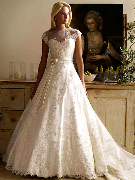 pictures of princess diana wedding dress. princess diana wedding dress