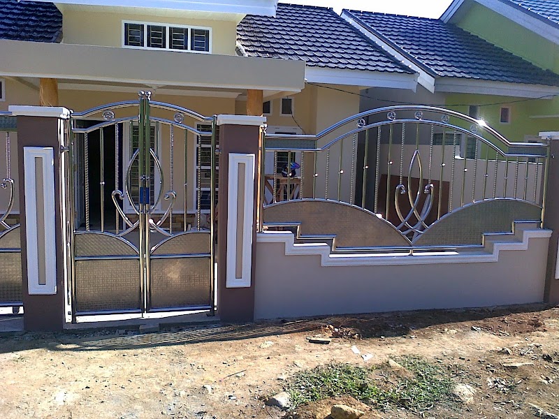 20+ Model Pintu Depan Rumah Besi Stainless