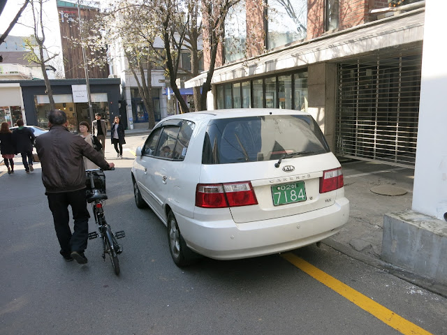KIA Carens II - 2013 Korea Trip (韓國之旅) @Samcheong-dong, Seoul (首爾三清洞  삼청동)