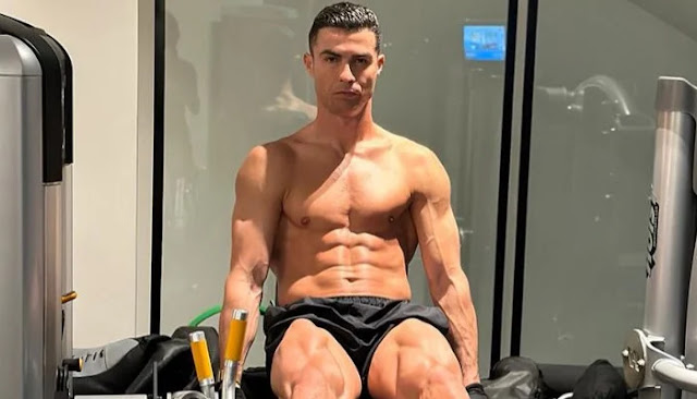 Cristiano Ronaldo Shows Off Strong Body in Latest Gym Photo
