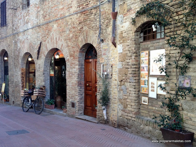 calles de los pueblos en la Toscana