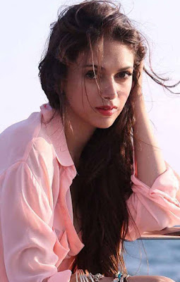 Aditi Rao Hydari - Fee Hot HD Wallpapers of Aditi ... - Apnatimepass