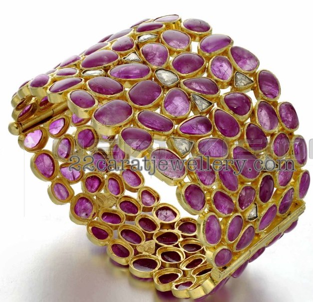 Ruby Broad Bangle Mangatrai