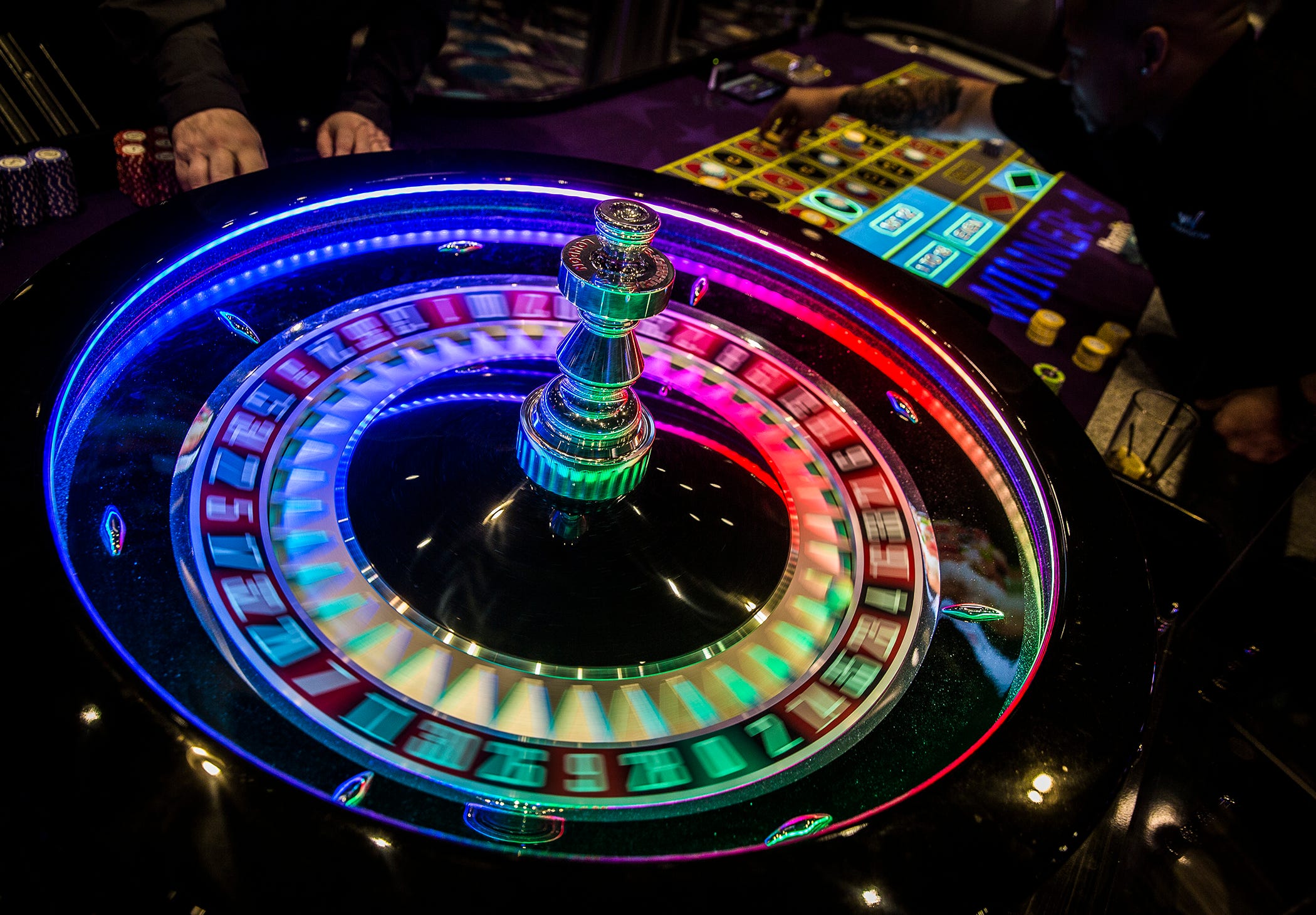 The D'Alembert Roulette Strategy is a betting system that promotes a more conservative approach to playing roulette.