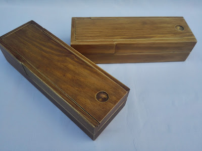 Plumier-de-madera