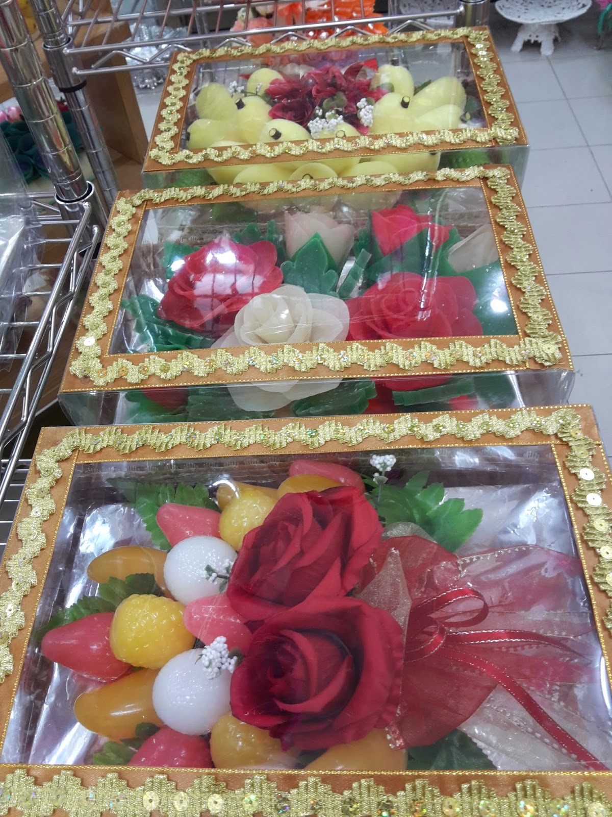 KOLEKSI GUBAHAN HANTARAN: Set gubahan dan hiasan kotak