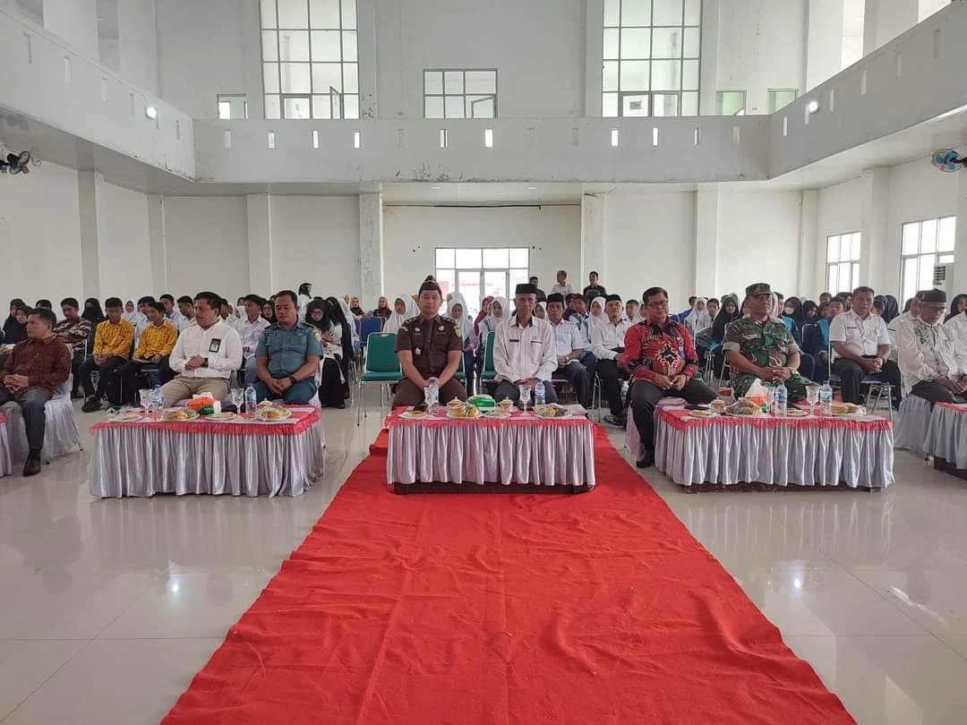 Pelaksana Tugas Sekretaris Daerah Asludin Membuka Kampanye Membaca di Simeulue