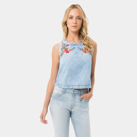 Moda Regata com Bordado Floral Jeans