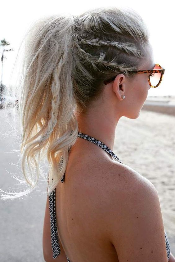 EASY SUMMER HAIRSTYLE